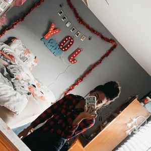 Meet your Posher, Irisa